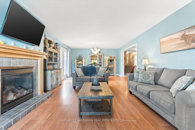 268 Henry St, House other with 3 bedrooms, 3 bathrooms and 4 parking in Stirling ON | Image 4