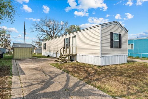 106 Poolside Drive, Corpus Christi, TX, 78409 | Card Image