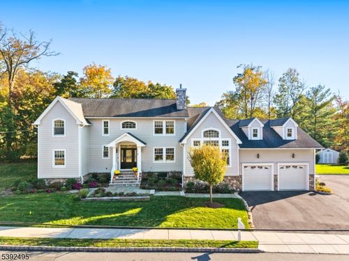 1 Relkin Rd, Livingston, NJ, 07039-2609 | Card Image