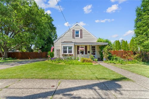 2922 Florence Ave, Erie, PA, 16504-1460 | Card Image