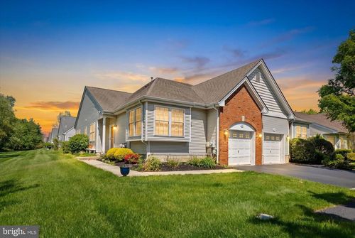 81 Meadowlark Dr, Hamilton, NJ, 08690-3560 | Card Image