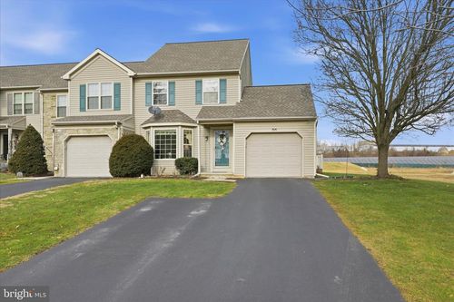 135 Bridle Path, New Holland, PA, 17557-8703 | Card Image