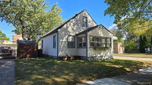 304 W Madge Ave, Hazel Park, MI, 48030-2043 | Card Image