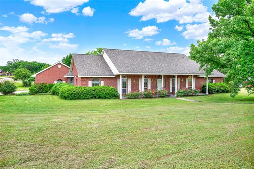 2735 Bent Oaks Dr, Burleson, TX, 76028-2325 | Card Image