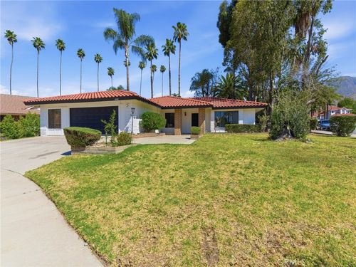 28813 Crimson Ct, Highland, CA, 92346 | Card Image