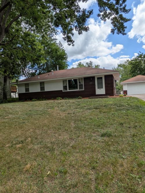 10213 Wentworth Ave S, Bloomington, MN, 55420-5246 | Card Image