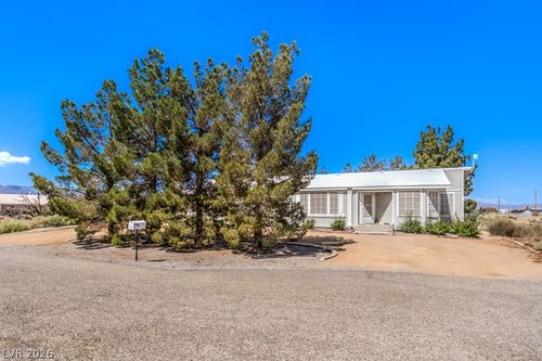 3410 S Adobe Ct, Pahrump, NV, 89048-7187 | Card Image