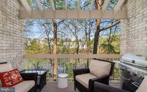 87-11128 Boathouse Ct, RESTON, VA, 20191-4300 | Card Image