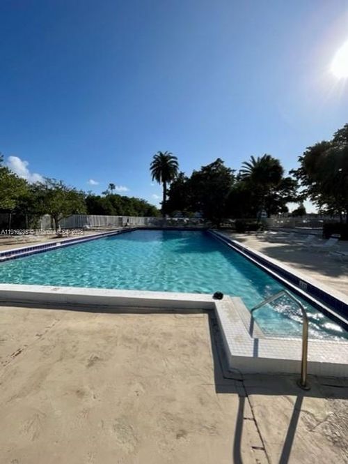 apt-2d-7441 Wayne Ave, Miami Beach, FL, 33141-2539 | Card Image