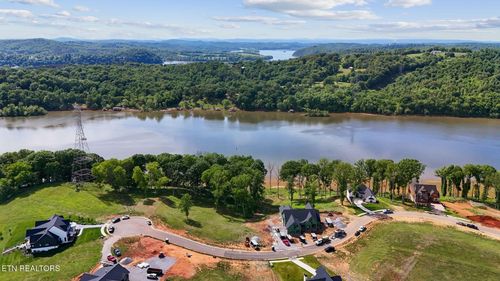 551 Firefly Dr, Loudon, TN, 37774-2239 | Card Image