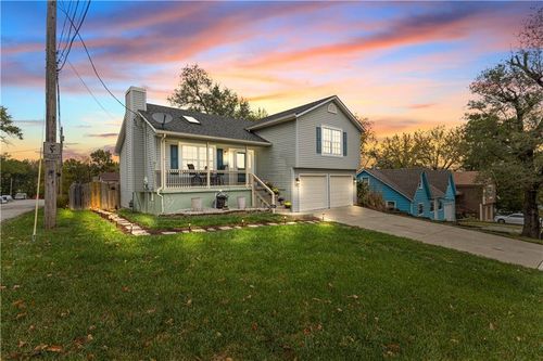 3500 E 75th St, Kansas City, MO, 64132-2066 | Card Image