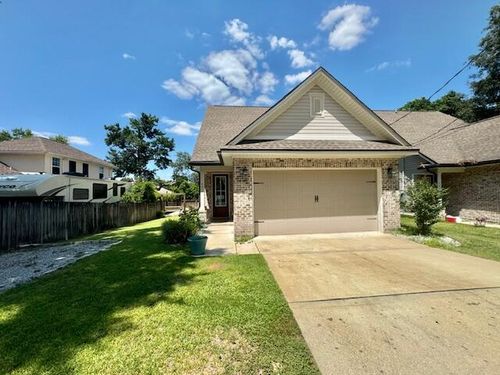 401 King St, Niceville, FL, 32578-3226 | Card Image