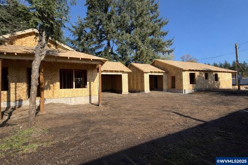 7425 5th St Se, Turner, OR, 97392-9527 | Card Image