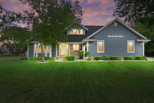 4450 W Central Ave, Franklin, WI, 53132-8626 | Card Image
