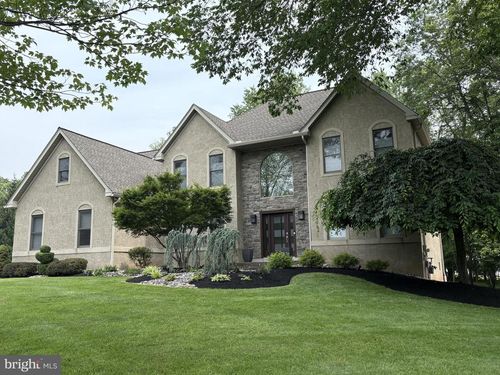 880 Wooded Pond, AMBLER, PA, 19002 | Card Image