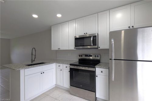 apt-2-427 Ne Pine Island Ln, Cape Coral, FL, 33909-2558 | Card Image