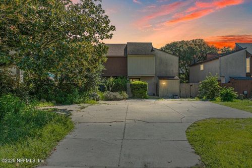 1741 Seminole Rd, Atlantic Beach, FL, 32233-5832 | Card Image