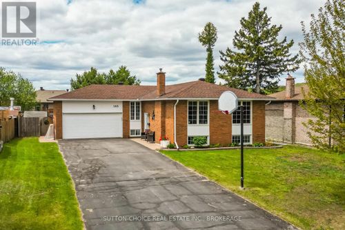 165 Macbeth Cres, North Bay, ON, P1B7X7 | Card Image