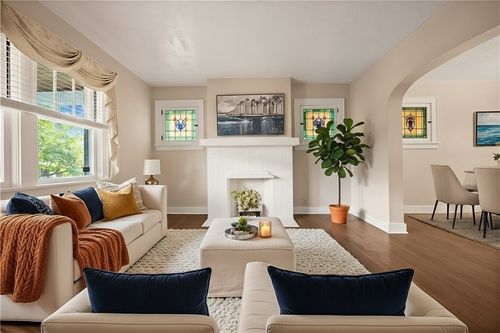 616 Rossmore Ave, Brookline, PA, 15226-1639 | Card Image