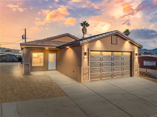 1869 Avalon Dr, Bullhead City, AZ, 86442-4945 | Card Image