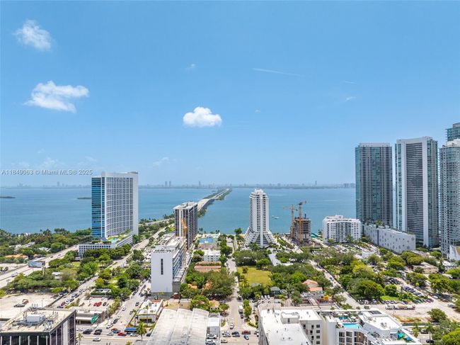 PH207 - 3470 E Coast Ave, Condo with 3 bedrooms, 3 bathrooms and null parking in MIAMI FL | Image 78