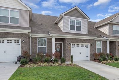 659 Birdie Dr, Townhouse with 3 bedrooms, 2 bathrooms and 1 parking in Spring Hill TN | Image 1