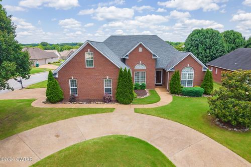 96 Fawn Ridge Dr, Jackson, TN, 38305-6489 | Card Image