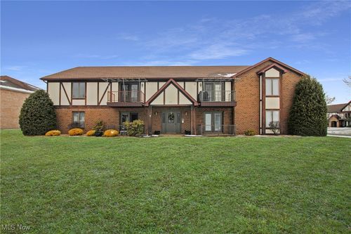 unit-3-901 Pearson Cir, Boardman, OH, 44512-4757 | Card Image