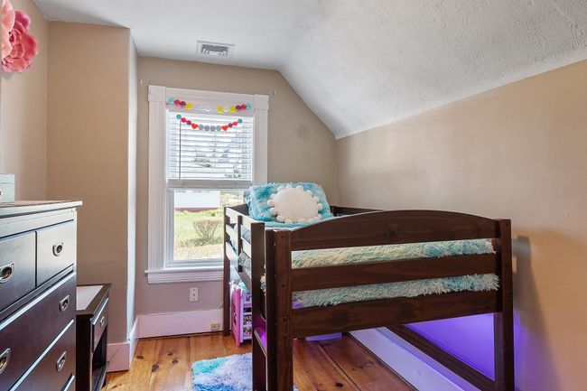 45 Franklin St, House other with 3 bedrooms, 2 bathrooms and null parking in Derry NH | Image 28