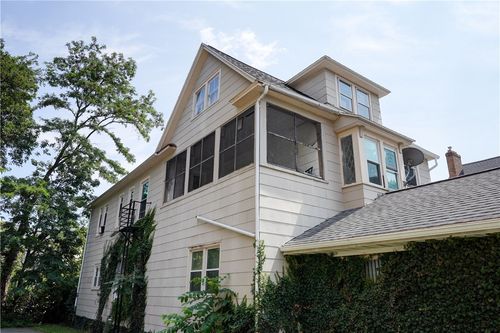 52-48-52 Oxford St, Rochester, NY, 14607-1509 | Card Image