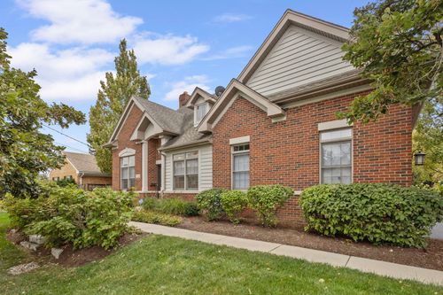 apt-a-722 N Northwest Hwy, Park Ridge, IL, 60068-2583 | Card Image