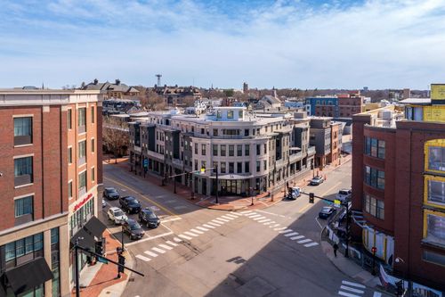 apt-208-50 Maplewood Ave, Portsmouth, NH, 03801-4785 | Card Image