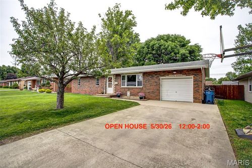 416 Sanders St, Bethalto, IL, 62010-1720 | Card Image