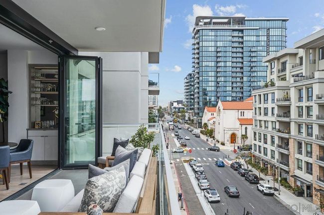 UNIT-502 - 2604 5 Th Ave, Condo with 2 bedrooms, 2 bathrooms and 2 parking in San Diego CA | Image 27