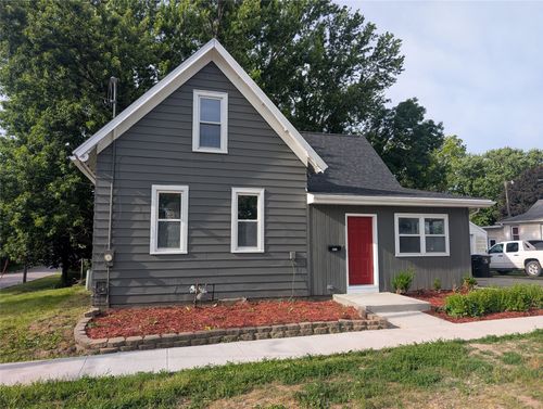 423 E Washington Street, Colfax, IA, 50054 | Card Image