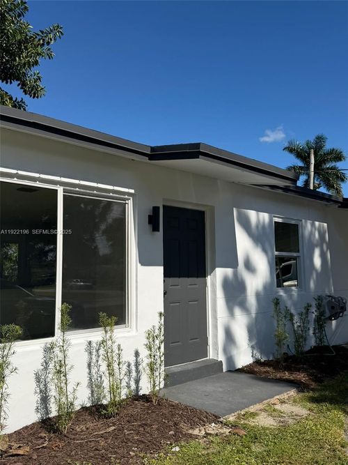 1-6117 Nw 27th St, Margate, FL, 33063-1964 | Card Image