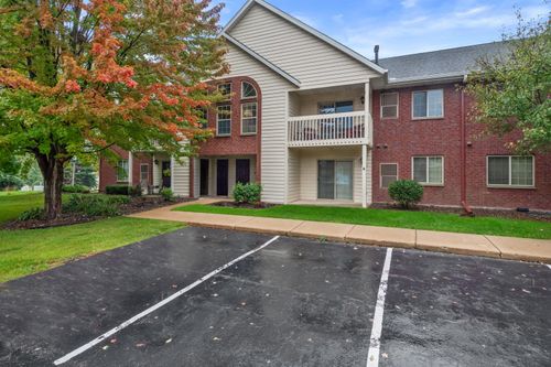 1976 Parknoll Ln, Port Washington, WI, 53074-1178 | Card Image