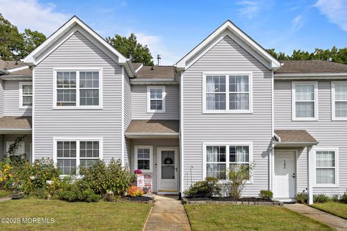 104 Prosperity Ct, Toms River, NJ, 08755-1294 | Card Image
