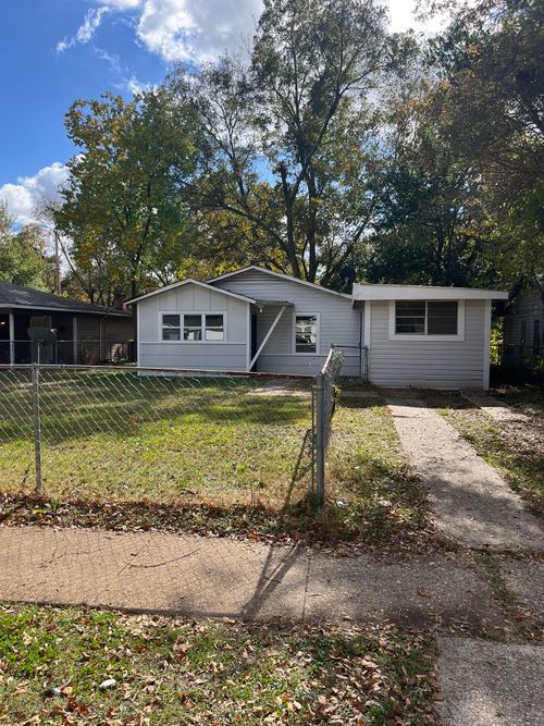 2031 Murray St, Shreveport, LA, 71108-2933 | Card Image