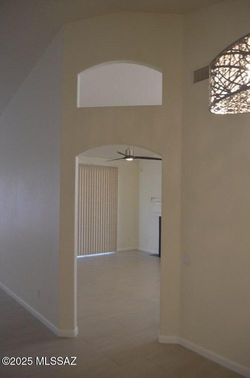 942 S Suncove Drive, Tucson, AZ, 85748 | Card Image