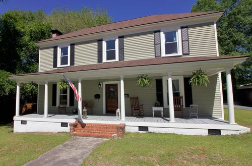403 N Poplar St, Aberdeen, NC, 28315-2815 | Card Image