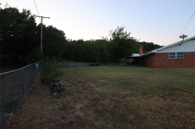 907 Cherry St, House other with 4 bedrooms, 3 bathrooms and null parking in Ranger TX | Image 5