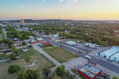 1206 S Oak Ave, Mineral Wells, TX, 76067-6368 | Card Image