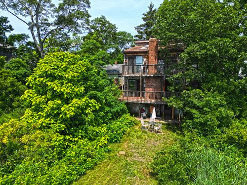 25 Summer Pl, Milford, CT, 06460-7470 | Card Image