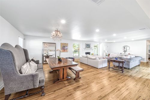 5837 Clendenin Ave, Dallas, TX, 75228-6038 | Card Image