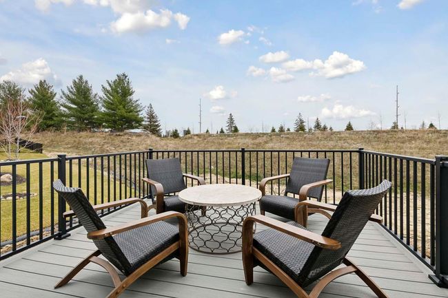 Photo taken from previous model with a similar floorplan. While similar, some options shown in the picture may not be included in this pricing. Please ask for a detailed list of included features for this listing. | Image 61