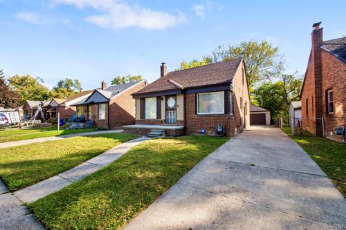 19924 Braile St, Detroit, MI, 48219-2031 | Card Image