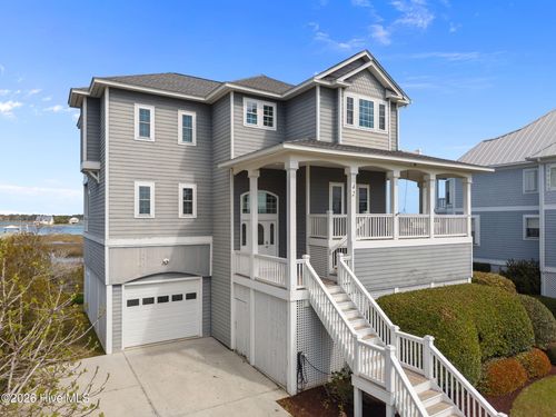 42 Sailview Dr, N Topsail Beach, NC, 28460-9216 | Card Image