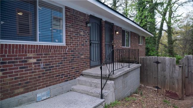 2831 Palm Dr, Home with 2 bedrooms, 1 bathrooms and 3 parking in Atlanta GA | Image 18