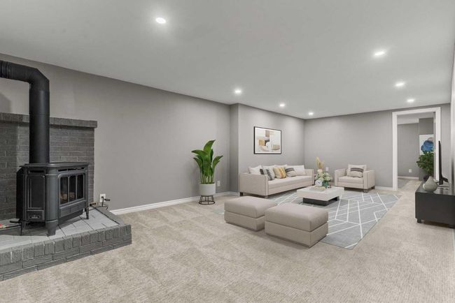 7424 Fleetwood Dr Se, House other with 4 bedrooms, 2 bathrooms and 4 parking in Calgary AB | Image 25